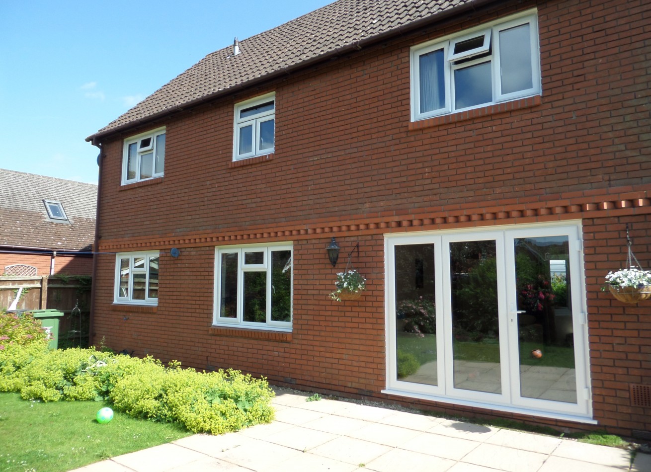 Wave hello to the summer!